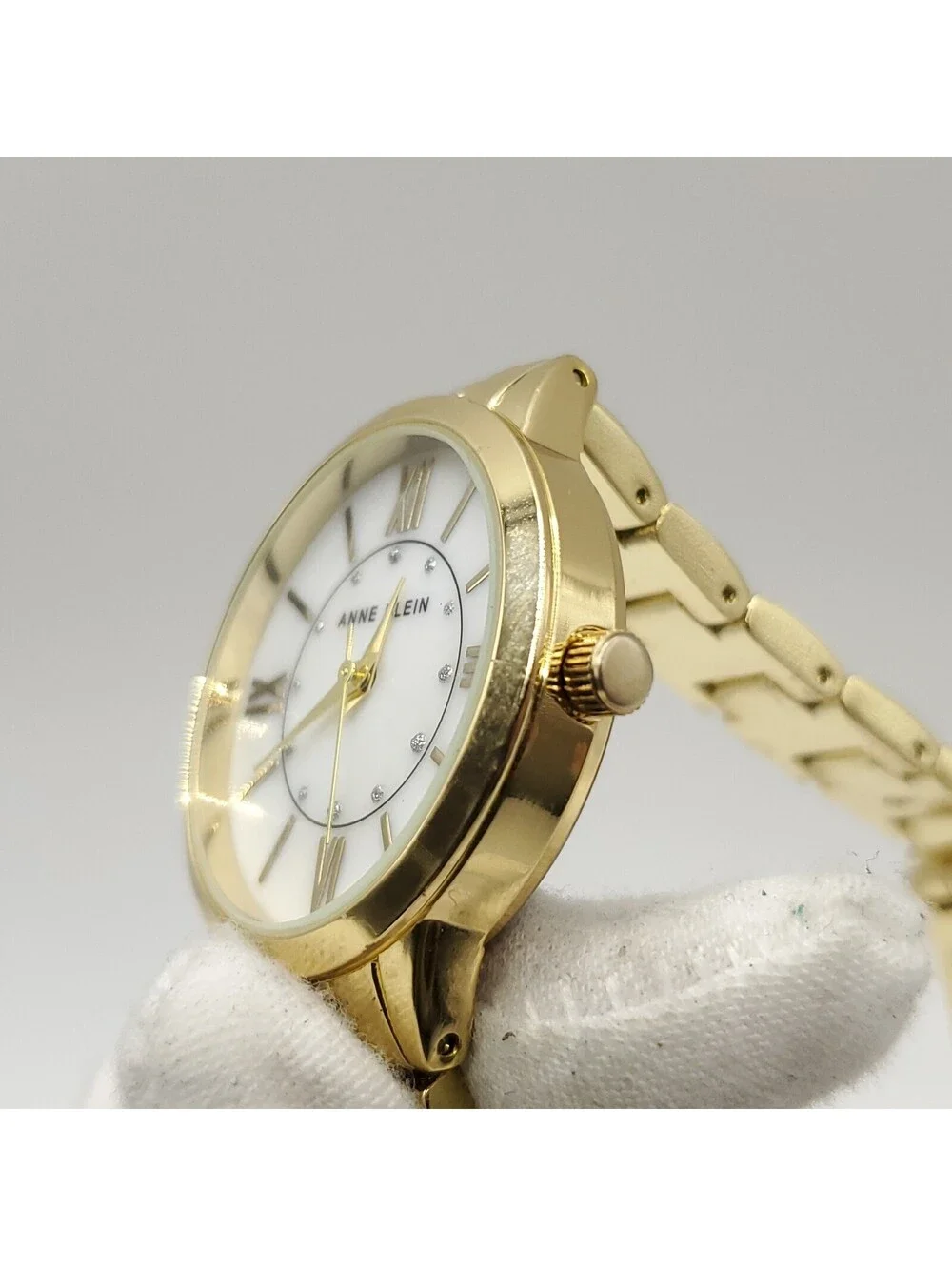 Anne Klein Watch Womens New Battery Gold Tone 32mm